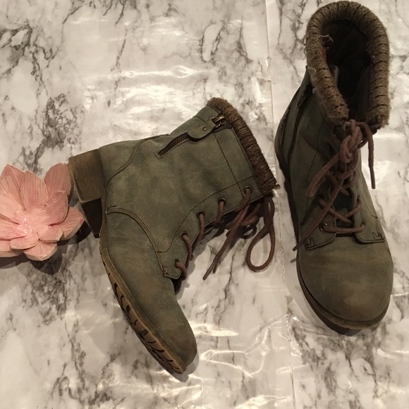 jcpenney Shoes - MOTO COMBAT BOOTS GREY GRAY